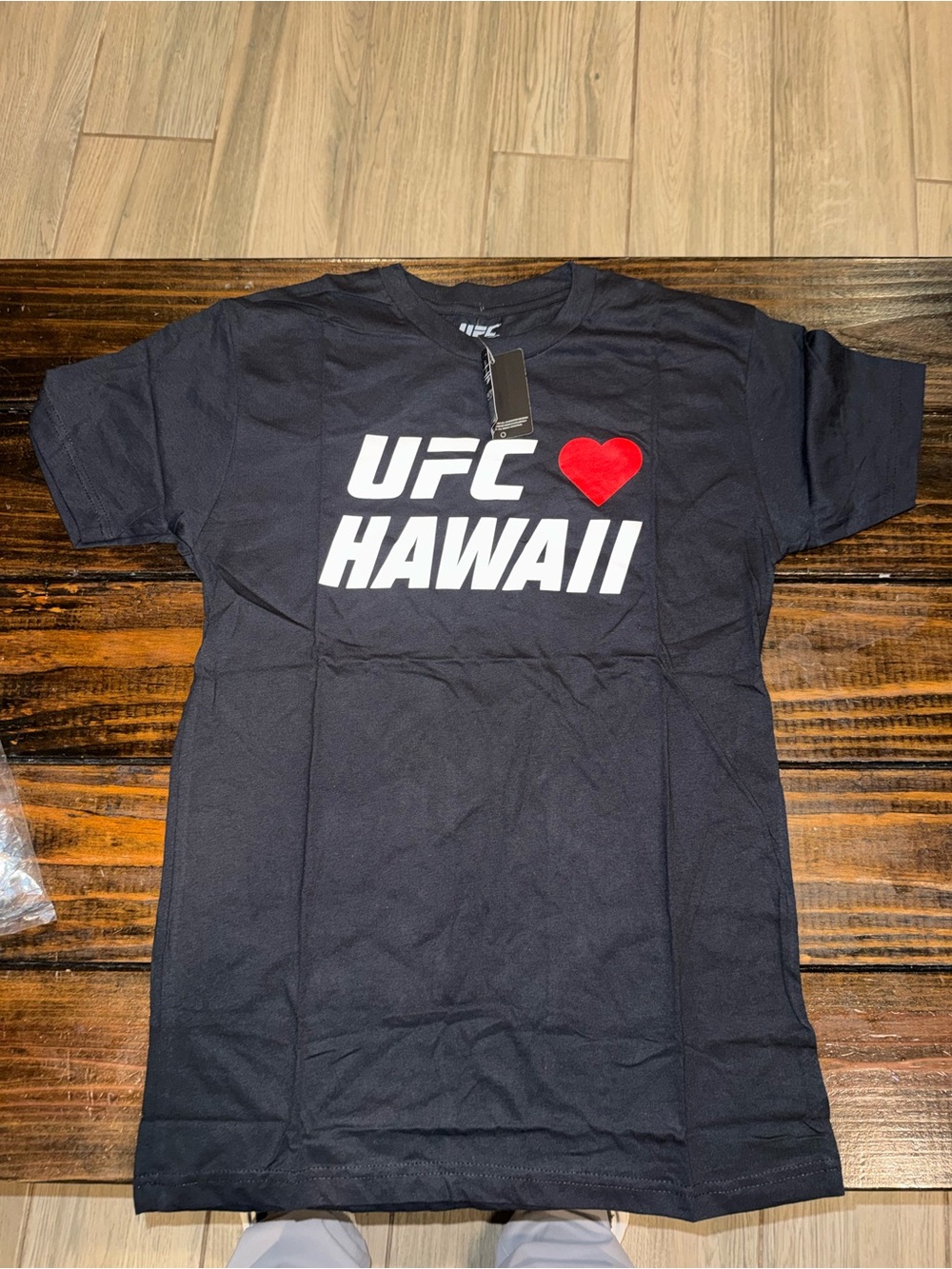 Official UFC Hawaii black cotton & polyester graphic t-shirt